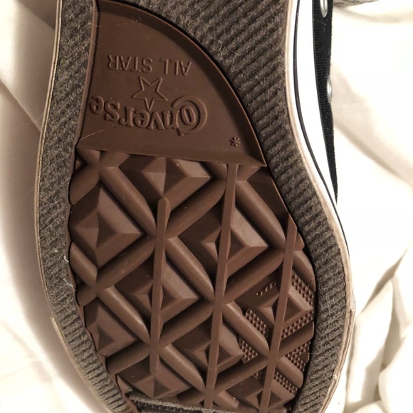 Black Men’s Converse All Stars - Picture 2 of 2